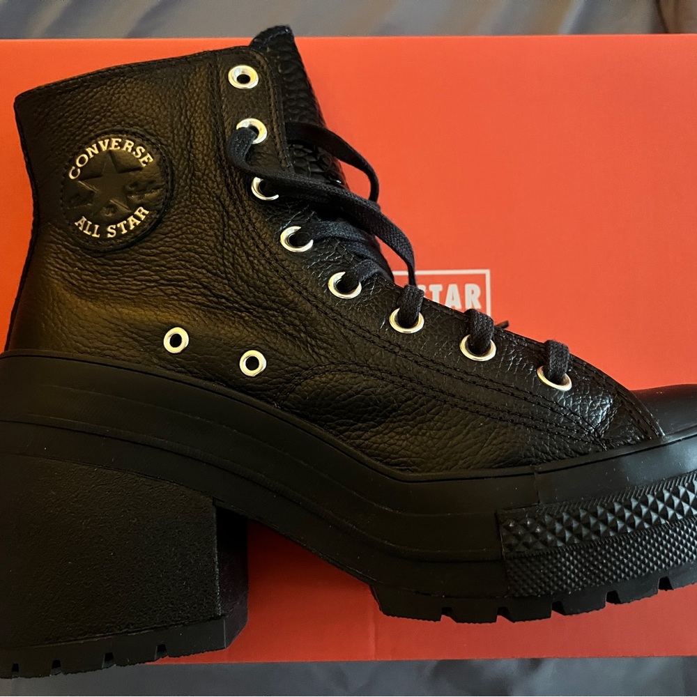 Converse Women's Black Lace-Up Platform Boots